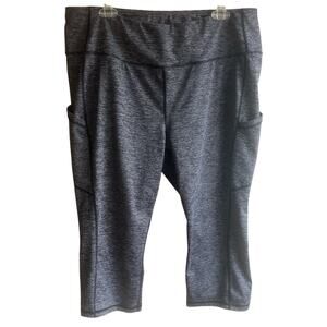 Torrid Active Cropped Leggings Capris Size 3X Pockets Torrid Size 3 Gym Running
